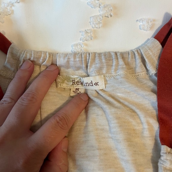 Woman’s rewind tank - Picture 2 of 4